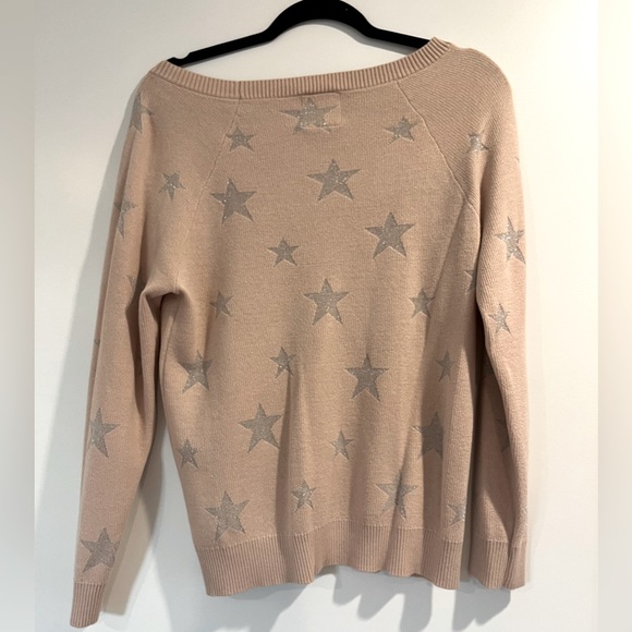 Chaser Baby Pink Crew Neck Sweater with Silver Stars Size M - Picture 2 of 2